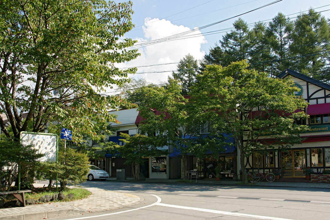 FUFU Karuizawa vs Kyu-Karuizawa: Which, and the Three-Night Relay