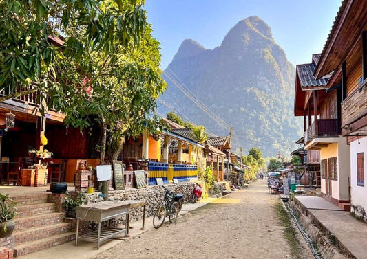 Luang Prabang Private Tour Guide 2026 – Temples, Mekong River & Hill Tribe Villages