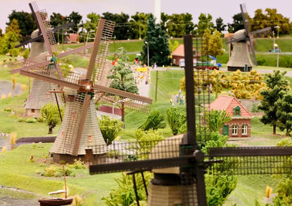 11 天荷蘭、比利時、盧森堡私人包團