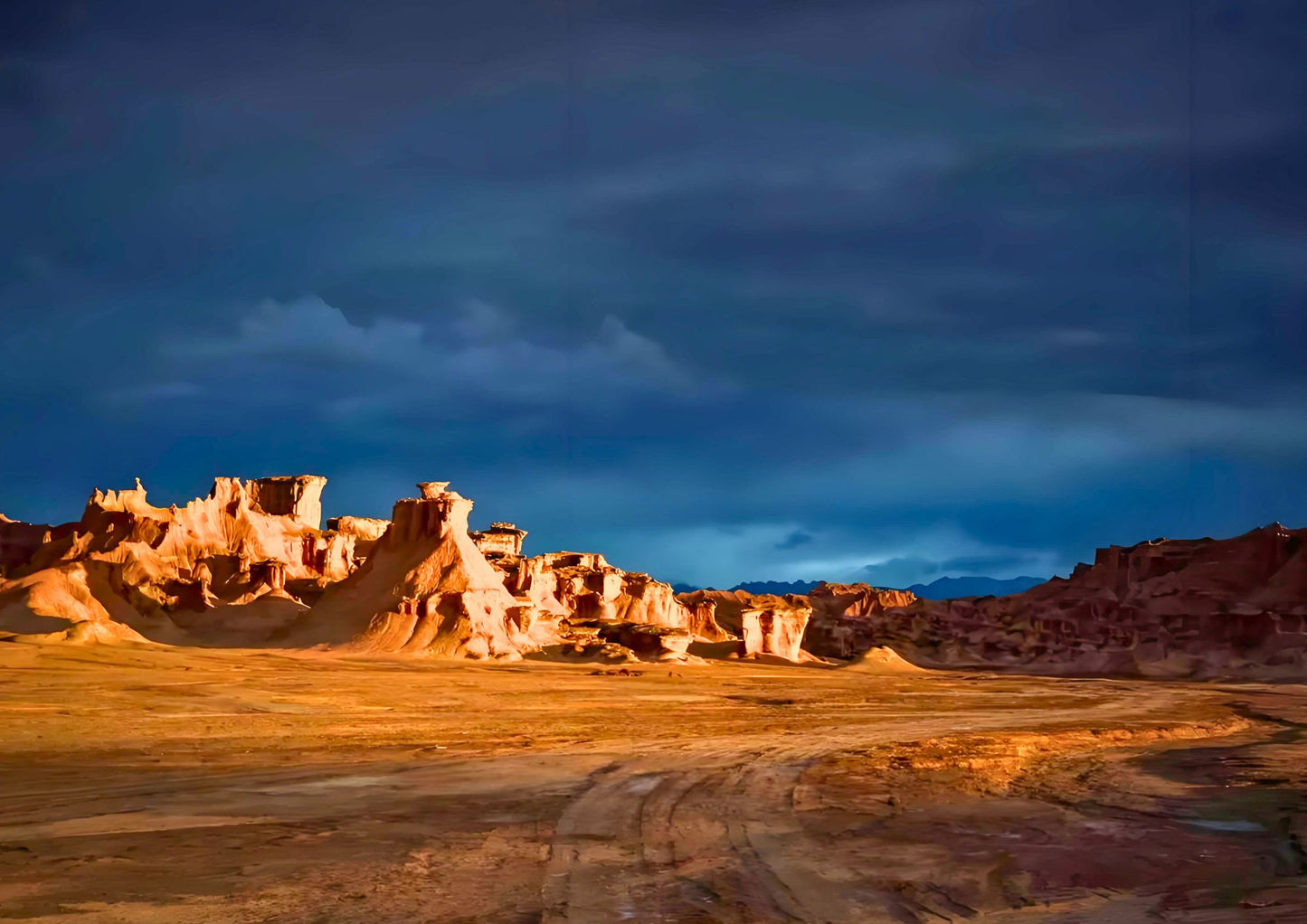 9 DAYS SOUTH XINJIANG PRIVATE TOUR