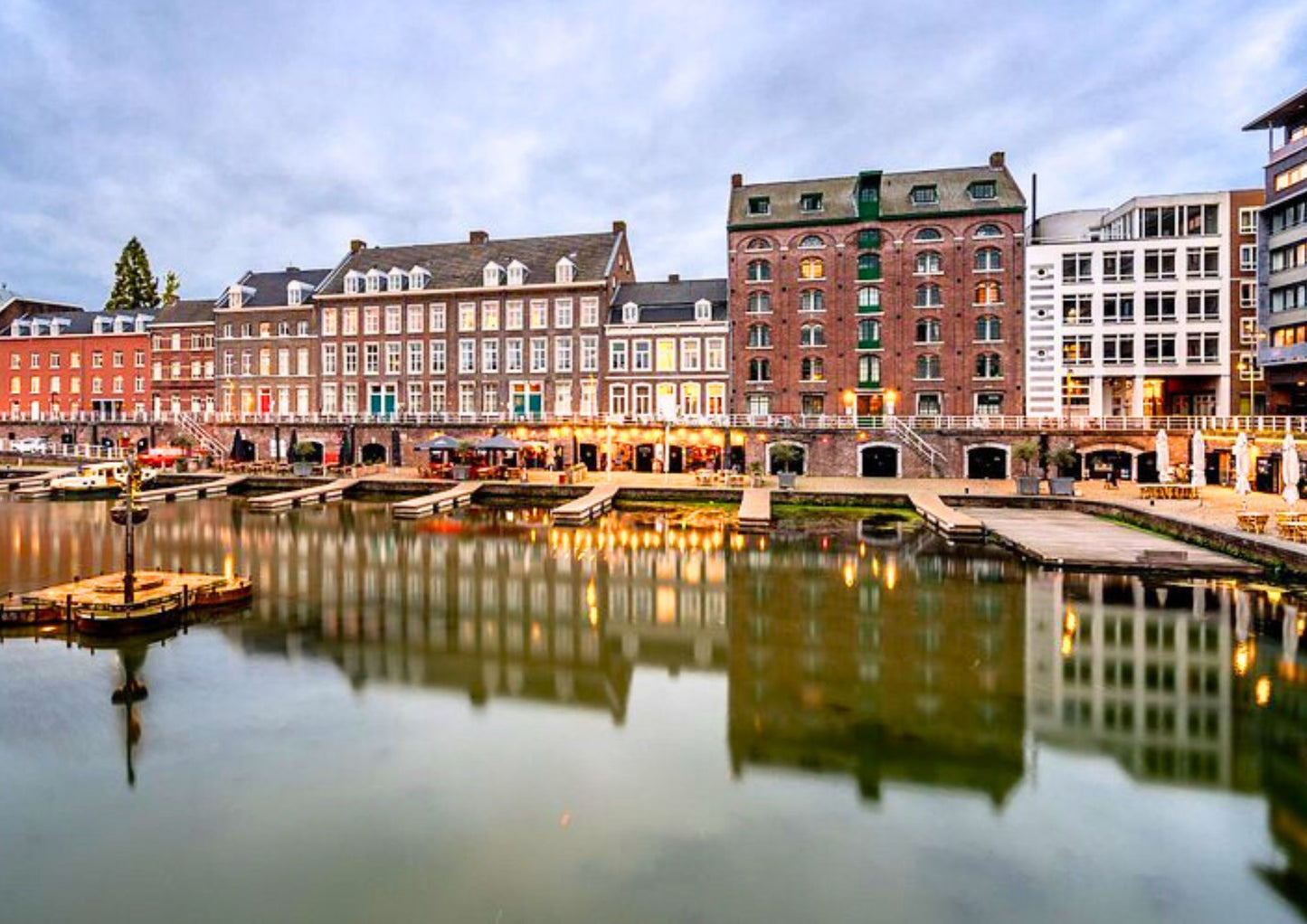 11 天荷蘭、比利時、盧森堡私人包團