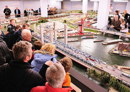 11 天荷蘭、比利時、盧森堡私人包團